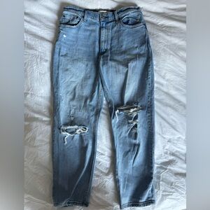 Abercrombie - The Mom High Rise Jean